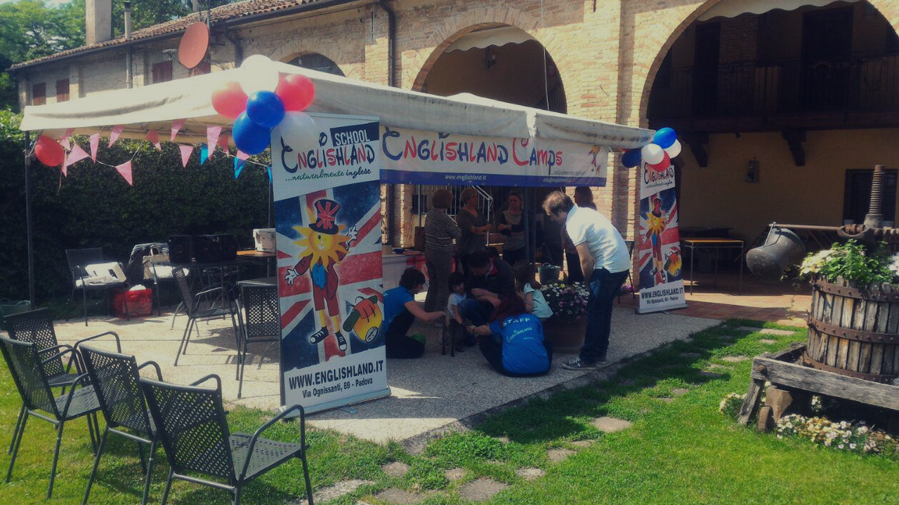 Englishland Radio a English Camp